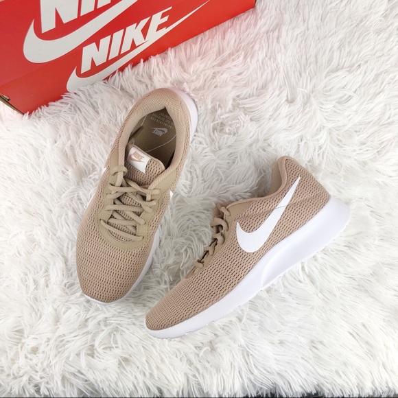 nike beige running shoes